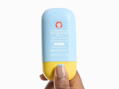 First Aid Beauty Hydrating Sunscreen Milk with Colloidal Oatmeal BROAD SPECTRUM 45 | LooksLikeLove UAE Makeup and Skincare